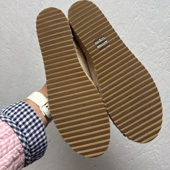 Karl Lagerfeld Paris Blush Pink Espadrille Flats Abby Suede Slip-On sz 7.5 - Picture 4 of 7